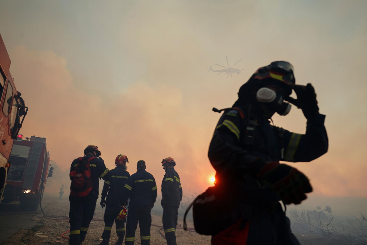 Pożary w kurortach wróciły! Gdzie wakacje mogą być niebezpieczne?