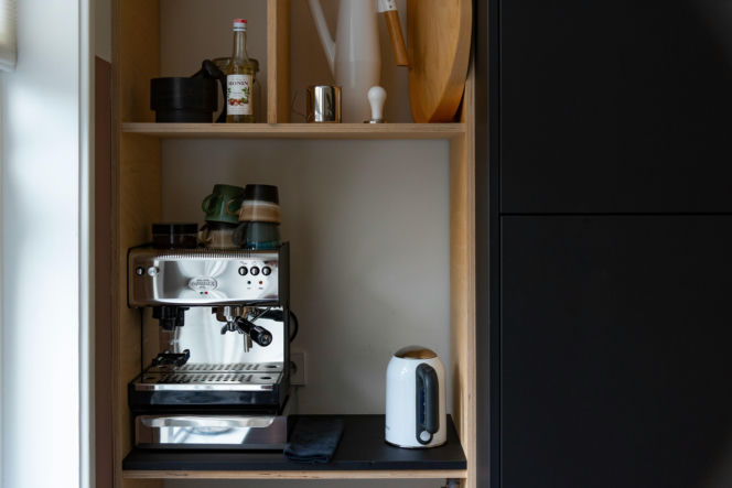 kawa przy pracy w domu