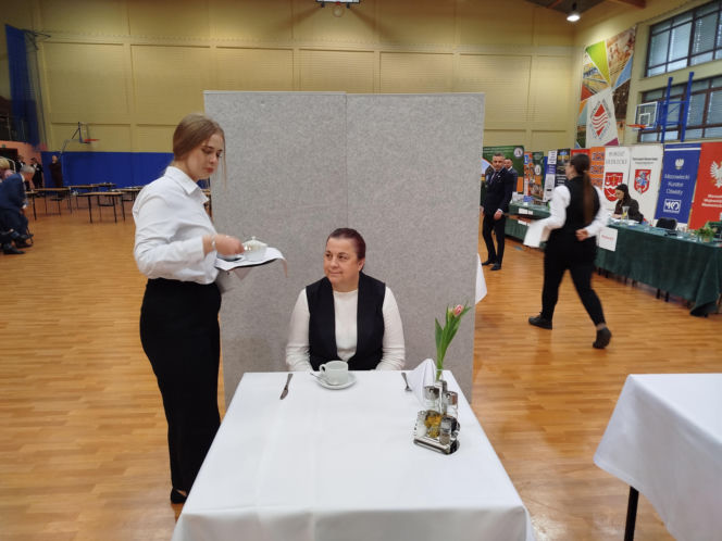 Już po raz ósmy w Siedlcach rywalizowali młodzi kelnerzy z całej Polski