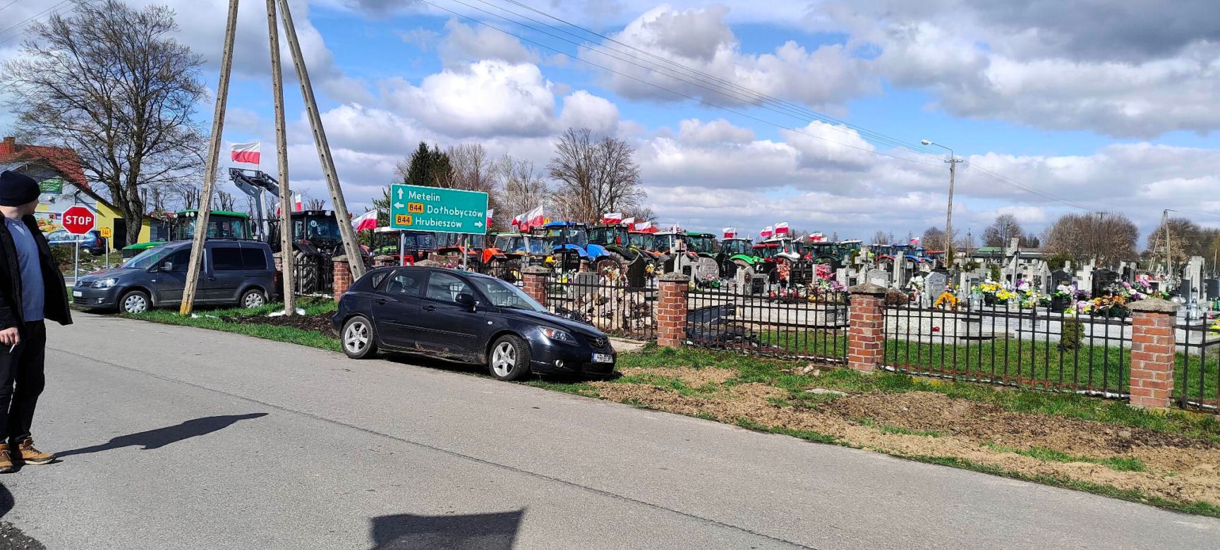 Ukrzyżowanie, bałwany i setki ciągników. Tak wyglądał protest rolniczy [ZDJĘCIA]