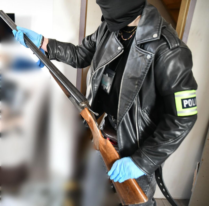 Policja weszła do kilkunastu mieszkań. Wielka akcja służb w Podlaskiem