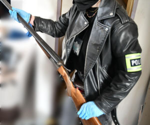 Policja weszła do kilkunastu mieszkań. Wielka akcja służb w Podlaskiem