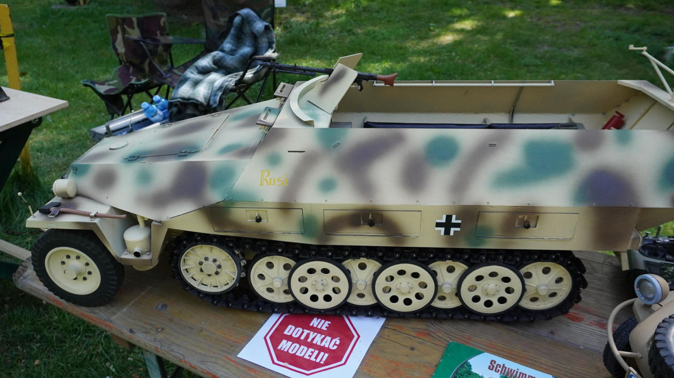 Piknik modelarski 2024 w Lubuskim Muzeum Wojskowym w Drzonowie