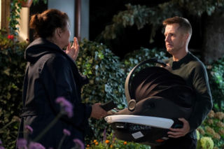 M jak miłość, odcinek 1908: Paweł nocą odda Antosia Marysi i zniknie. Po śmierci Franki Zduński nie zostanie w Grabinie - ZDJĘCIA