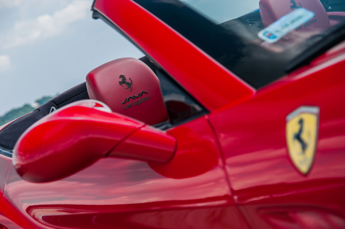 Ferrari California 4.3 490 KM 7AT