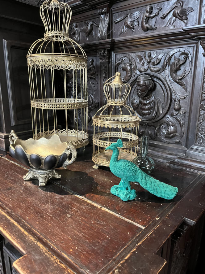 Co naprawdę dzieje się w zamku Zdrajców? Mamy zdjęcia zza kulis hitu TVN!