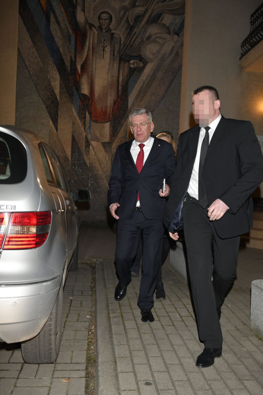 Prezes przepytywał senatorów