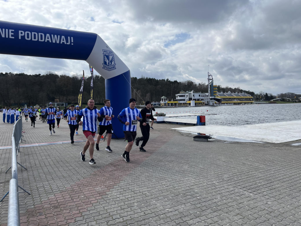 Kibolska Dycha 2024. Wyjątkowy bieg kibiców Lecha Poznań