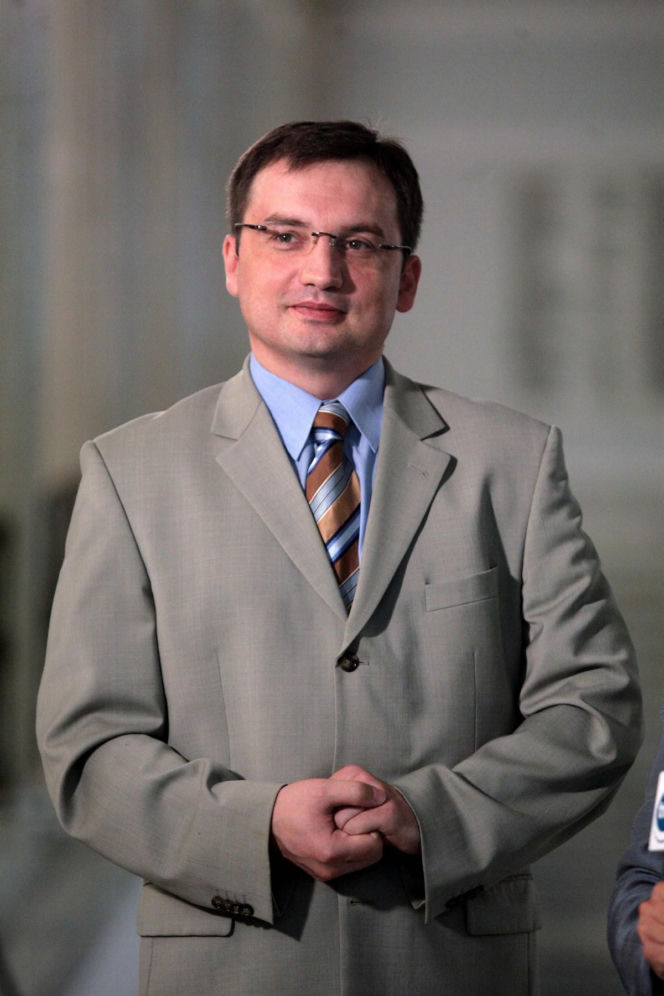 Zbigniew Ziobro - od szeryfa do uciekiniera