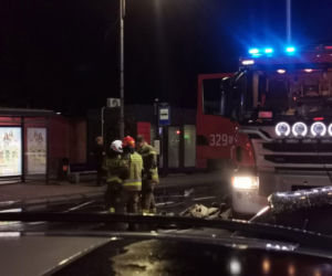 Spłonęło kilkanaście boksów. Nocny pożar targowiska w centrum Katowic