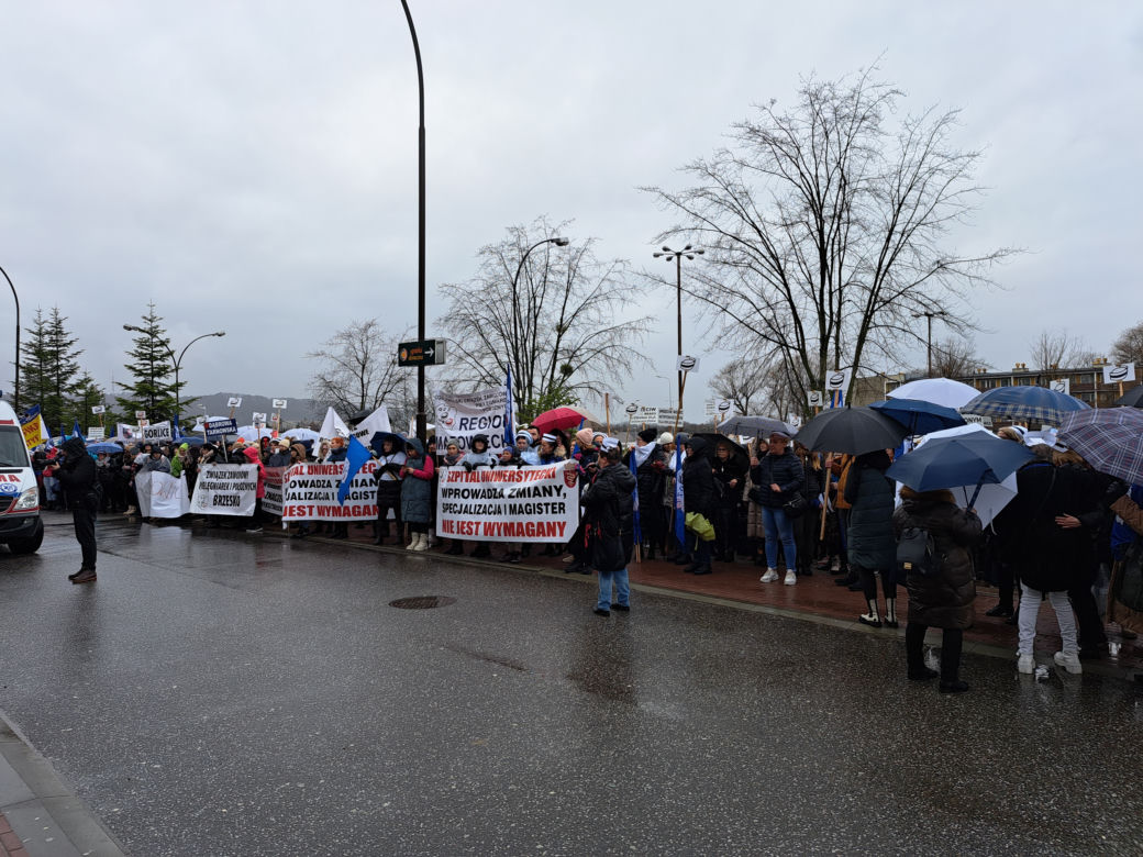 Protest pielęgniarek w Tarnowie