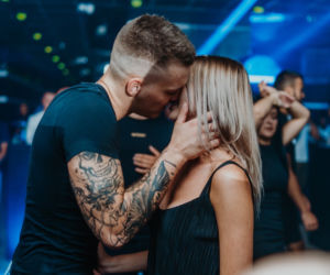 Pomarańcza Katowice bawi się na całego po lockdownie. Oto zdjęcia z imprezy Tomorrow Never Comes [ZDJĘCIA]
