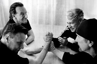 Niespodzianka od U2! Grupa bez zapowiedzi wydała nowy minialbum - będzie cała płyta!