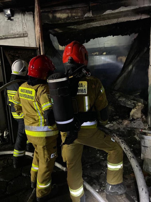 Pożar w Turznie koło Torunia. Ogień na terenie składu węgla