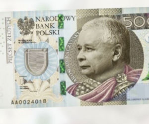 Cały internet żartuje z banknotu z Lechem Kaczyńskim. Jest wysyp memów [ZDJĘCIA] 