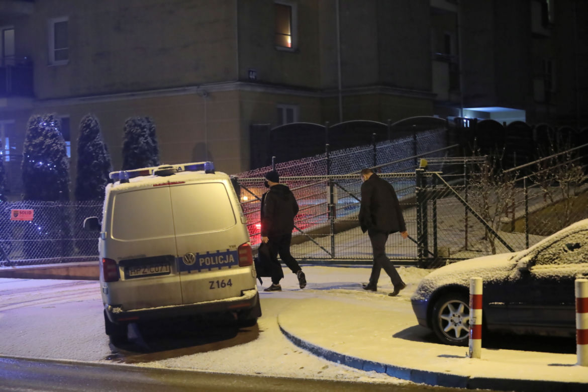 Strzelanina na warszawskim Targówku: Mężczyzna strzelał do policjantów