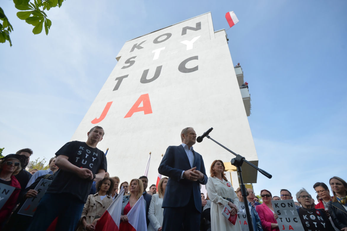 Prezentacja muralu "Konstytucja" w Warszawie