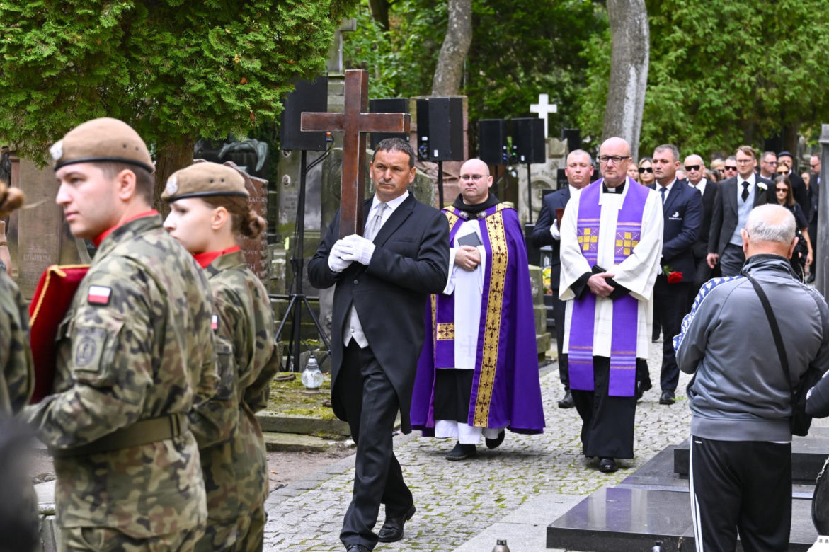 Oni pamiętali o Janie Fryczu. Biało-czerwone wieńce