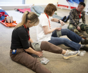 Aptekarze ćwiczą na wypadek wojny. Pierwsze takie szkolenie w Warszawie