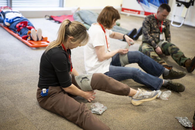 Aptekarze ćwiczą na wypadek wojny. Pierwsze takie szkolenie w Warszawie