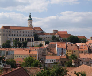 Mikulov - perła Moraw Południowych, którą odwiedził król Polski i Napoleon. Jesień to idealny moment, aby zwiedzić to miasto