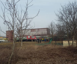 Kraków: Na Wiśle zauważono ciało mężczyzny. Trwa akcja służb [ZDJĘCIA]