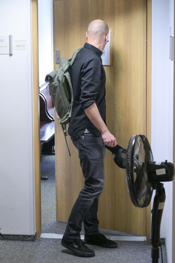 Katarzyna Wajda czekając na rozwód, całowała się w sądzie