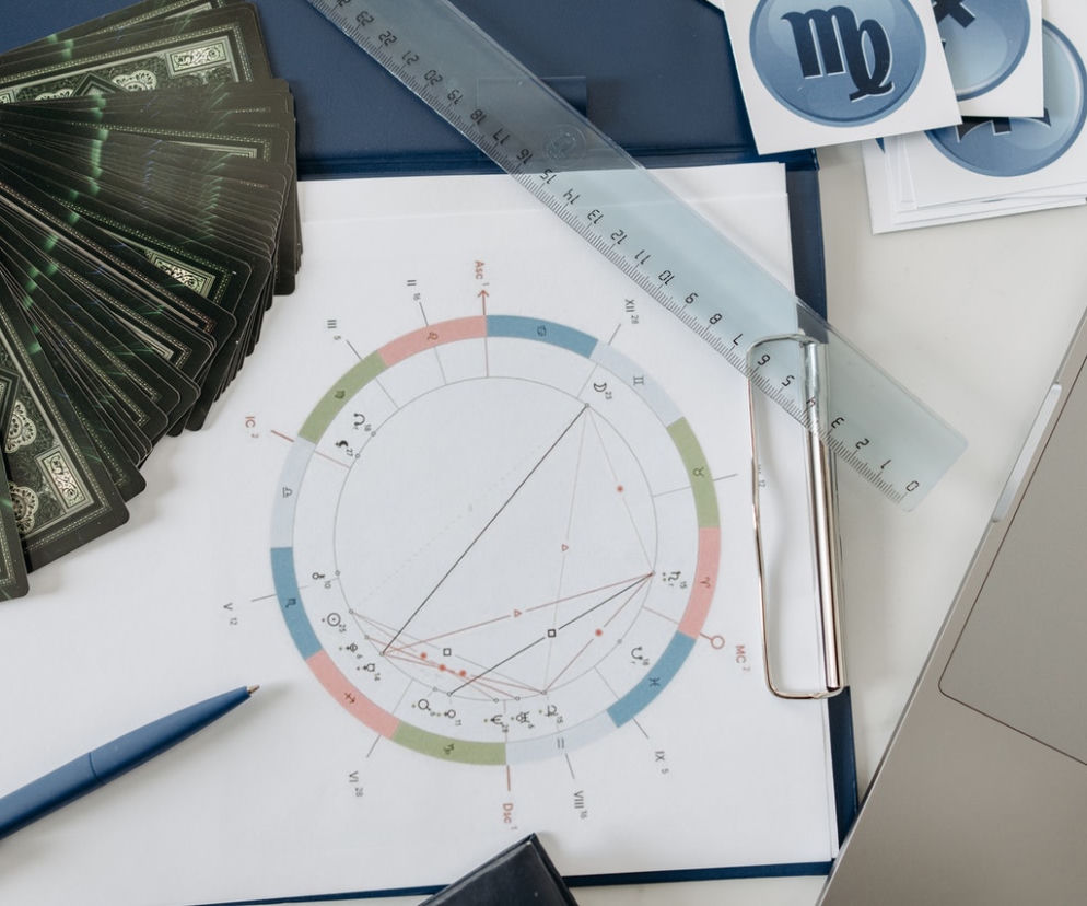 Horoskop na sobotę i niedzielę. Co spotka cię  weekend 27 – 28 marca? Sprawdź weekendowy horoskop 