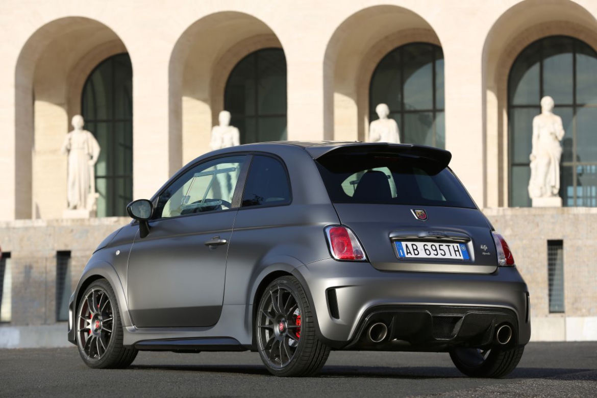 Abarth 695 biposto
