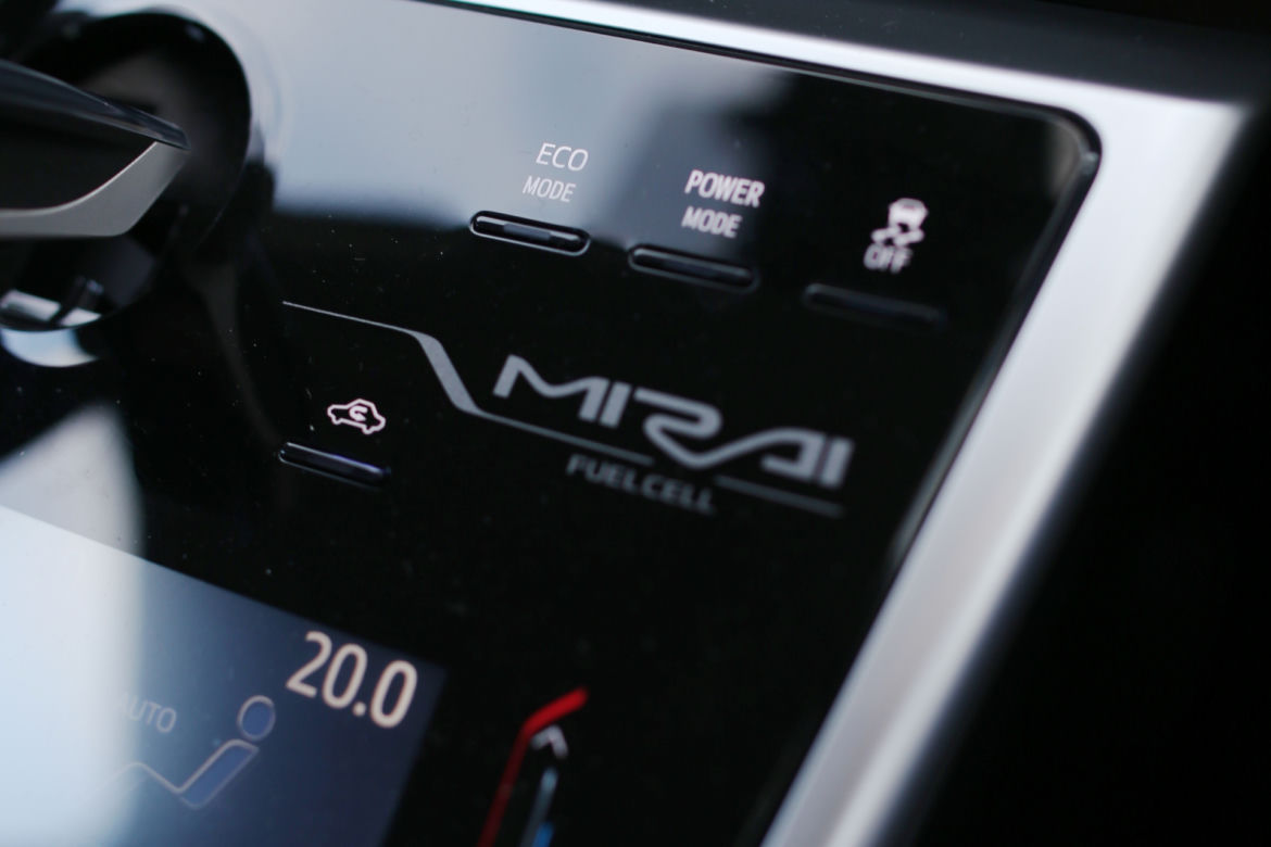 Toyota Mirai zarejestrowana w Polsce