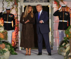 Cukierek albo psikus! Trump zaskoczył pod Białym Domem