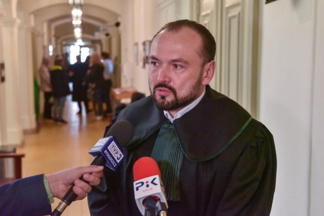 Paweł W. mógł zabić młode małżeństwo przygniatając ich samochodem do ściany