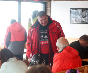 Michał Wójcik z PiS szaleje na nartach