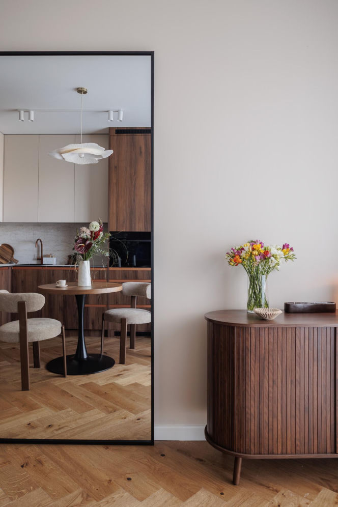 Mieszkanie w rytmie mid-century modern