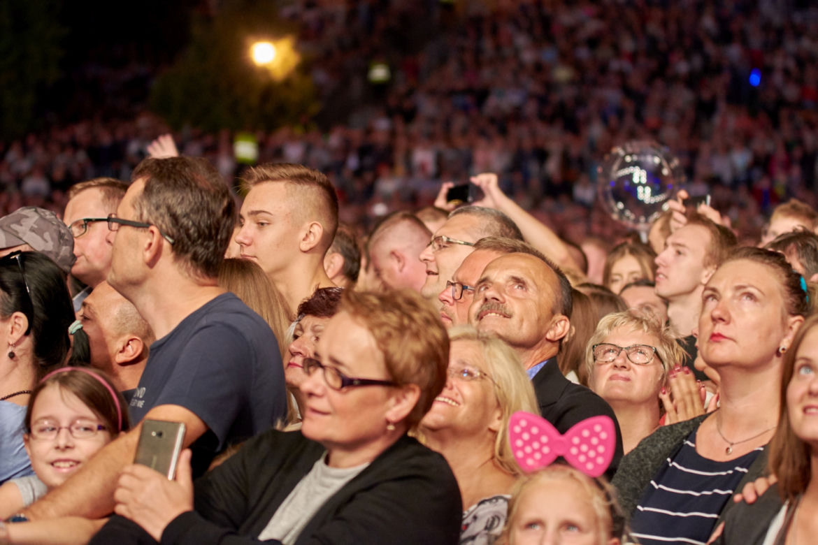 Plac Zamkowy wypełniony po brzegi! Koncert Bajmu w Lublinie