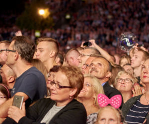 Plac Zamkowy wypełniony po brzegi! Koncert Bajmu w Lublinie