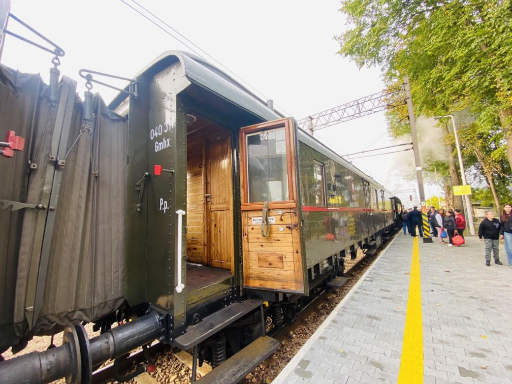 Pociąg retro znowu w trasie