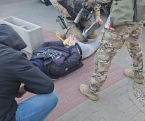 Wpuścili na rynek 7 ton narkotyków. Trzy areszty za przemyt gigantycznej ilości kokainy i ketaminy