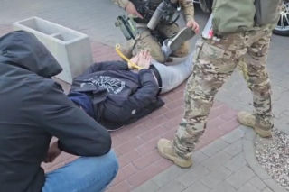 Wpuścili na rynek 7 ton narkotyków. Trzy areszty za przemyt gigantycznej ilości kokainy i ketaminy