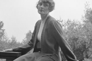 Kochał ją i zakochiwał się w mężczyznach. Na co godziła się Anna Iwaszkiewicz? Fragment książki: Żony bogów