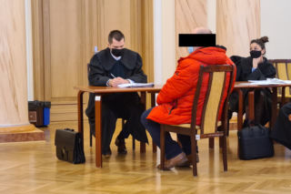Pięciu mężczyzn skazanych za wykorzystywanie seksualne 11-latki na wolności. To decyzja Sądu Najwyższego 
