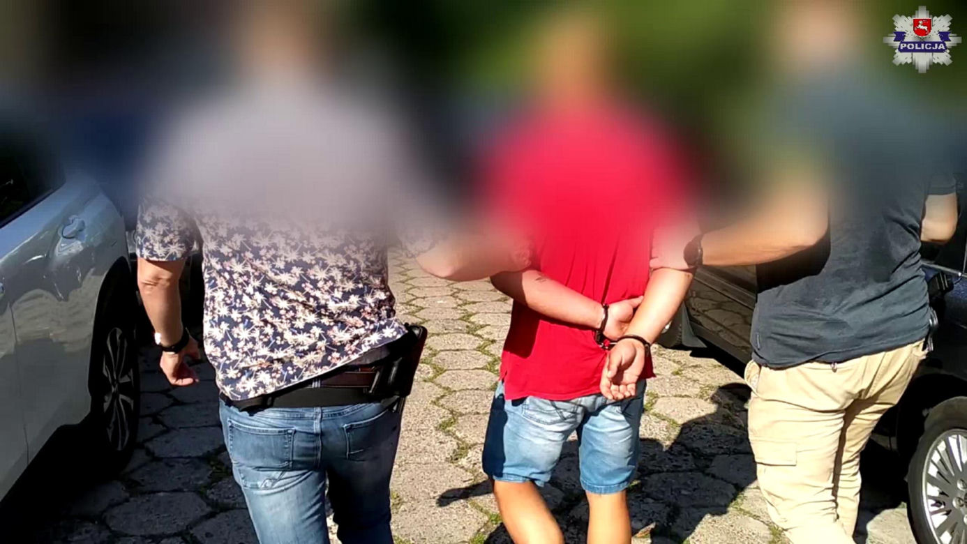 Dręczyli Roberta przez kilka godzin. Przypalali rozgrzaną maczętą, grozili obcięciem palców, brutalnie bili. Najmłodszy sprawca miał 17 lat