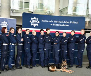 Policjantki pełniące służbę w KWP Białystok