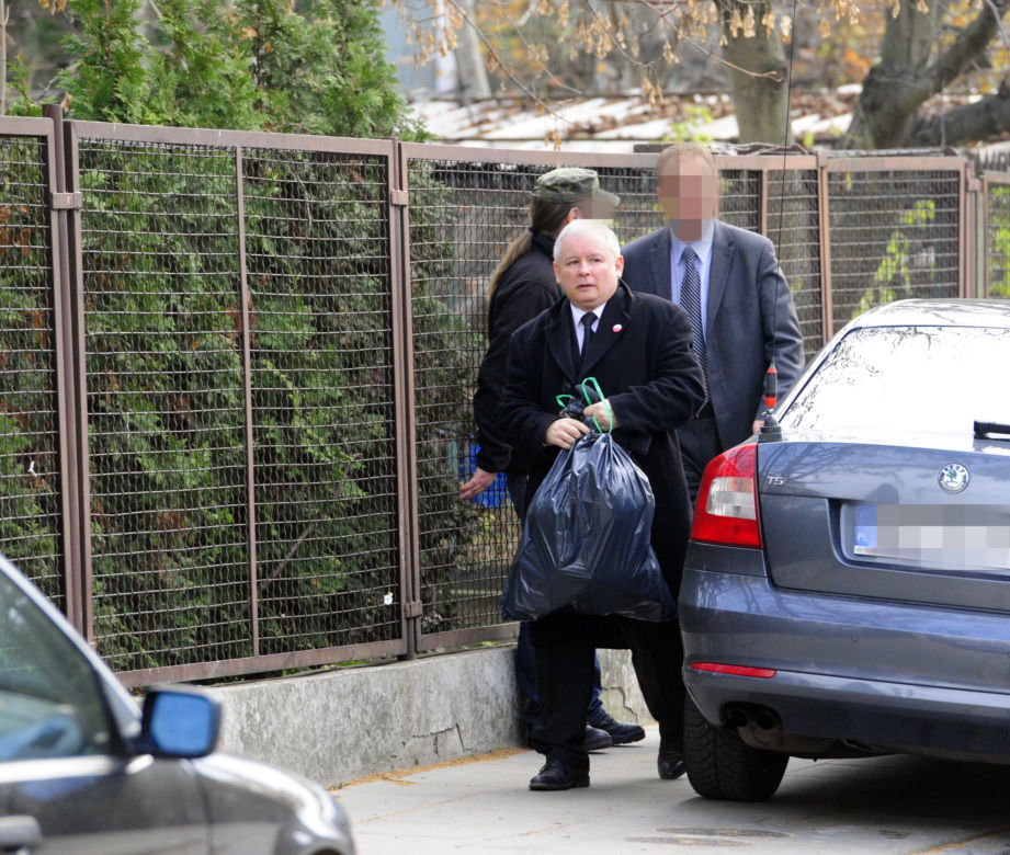 Kaczyński zapłaci więcej za śmieci