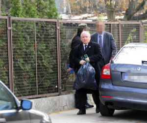 Kaczyński zapłaci więcej za śmieci