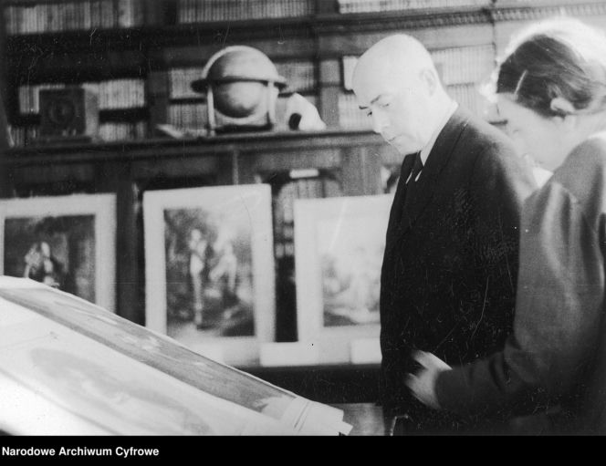 Niewiarygodne sceny! Aktor kazał przykucnąć premierowi, bo chciał go przeskoczyć! Interwencja w ostatniej chwili