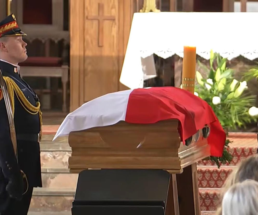 Pogrzeb Łukasza Litewki. Tłumy żałobników w kościele. Rusza ceremonia 