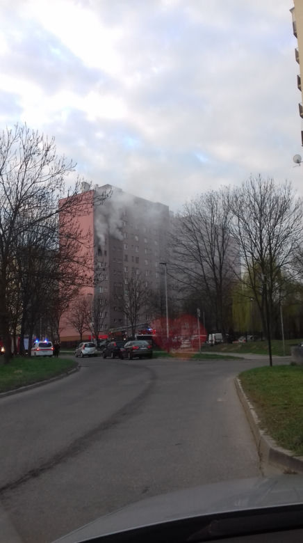 Kraków: Groźny pożar w bloku