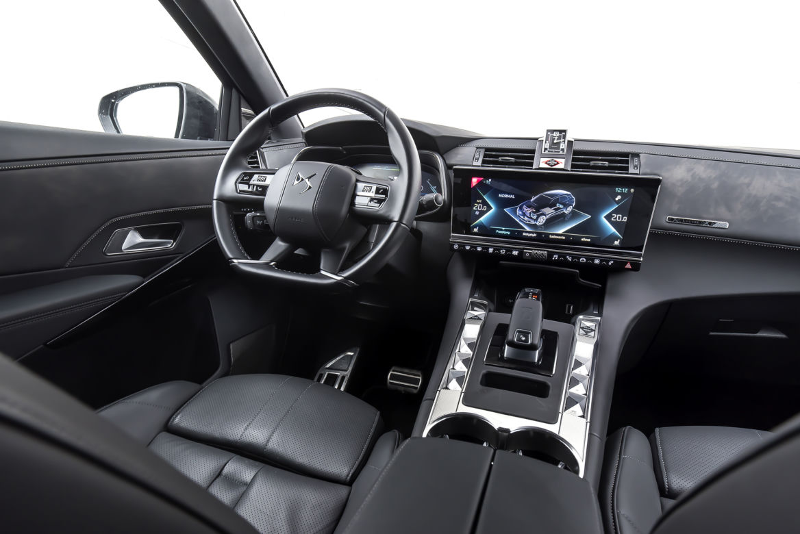 DS 7 Crossback E-Tense 300 4x4 Louvre
