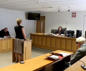 Mrożąca krew relacja z pogotowia. Ratownik: niech doktor odłoży ten tablet i pomoże! 
